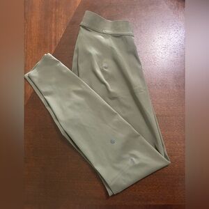 Lululemon men’s license to train tights